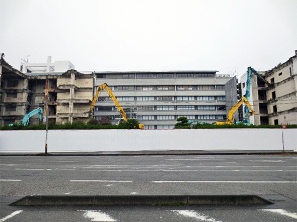 工事全景（正面から）